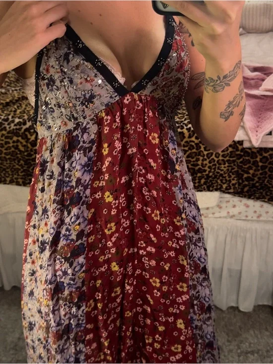 Zara Floral Patchwork Maxi Dress in Burgundy and Lavender - Picture 5 of 12